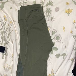 Green leggings with POCKETS